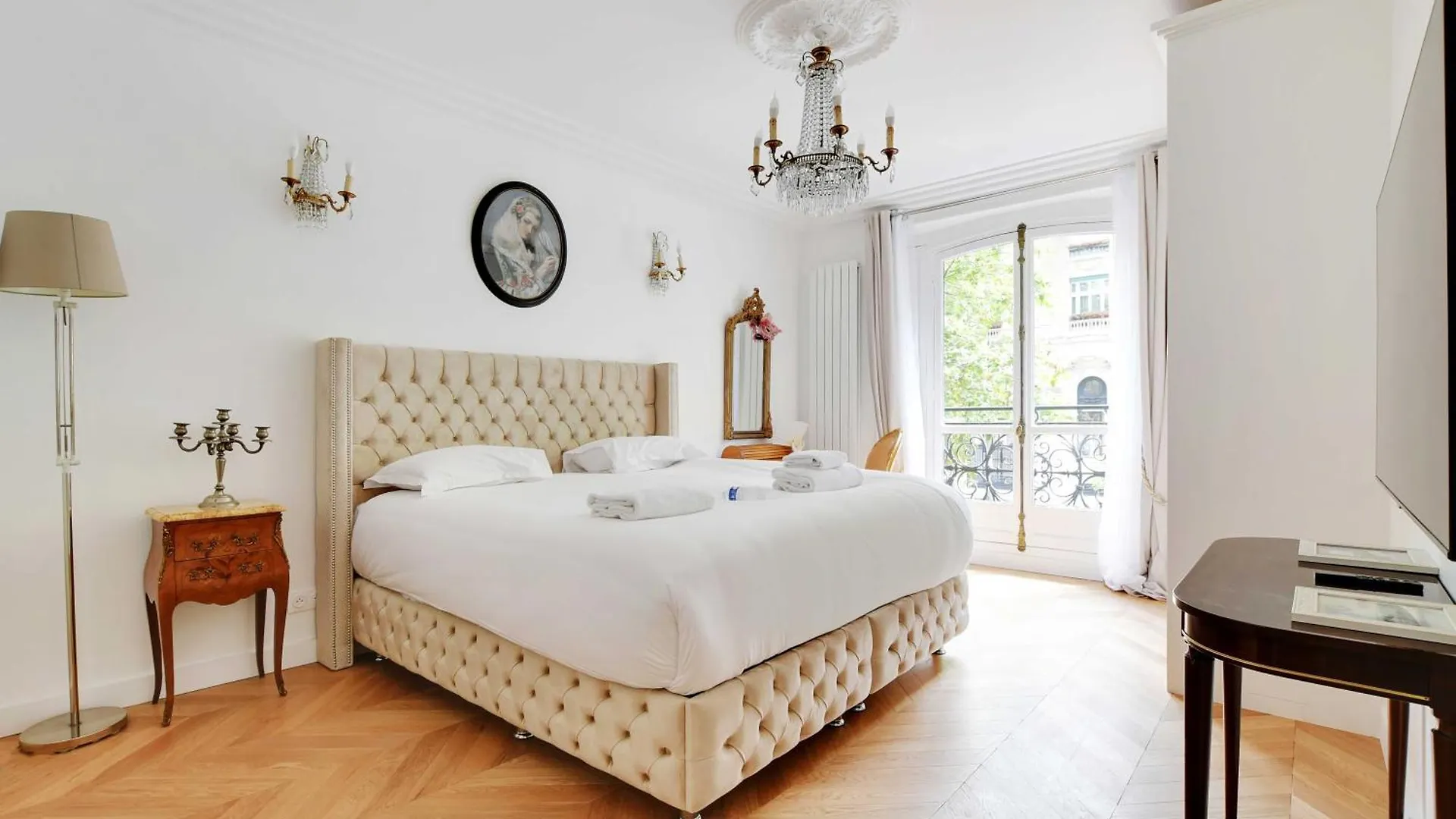Luxurious Flat - 4Bd8P - Arc De Triomphe Apartment Paris