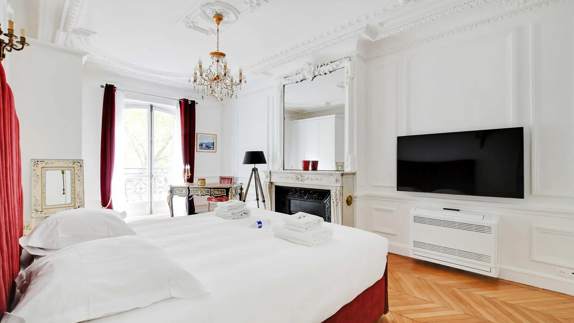 Luxurious Flat - 4Bd8P - Arc De Triomphe Apartment Paris France