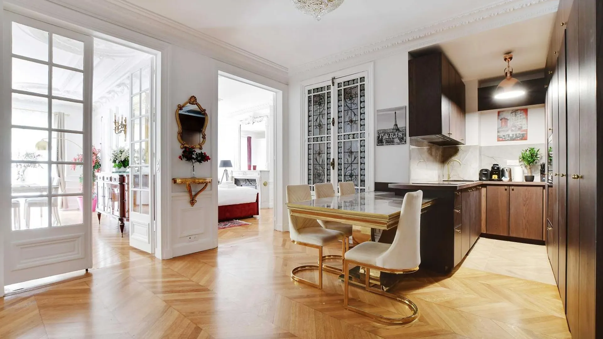 Luxurious Flat - 4Bd8P - Arc De Triomphe Apartment Paris France