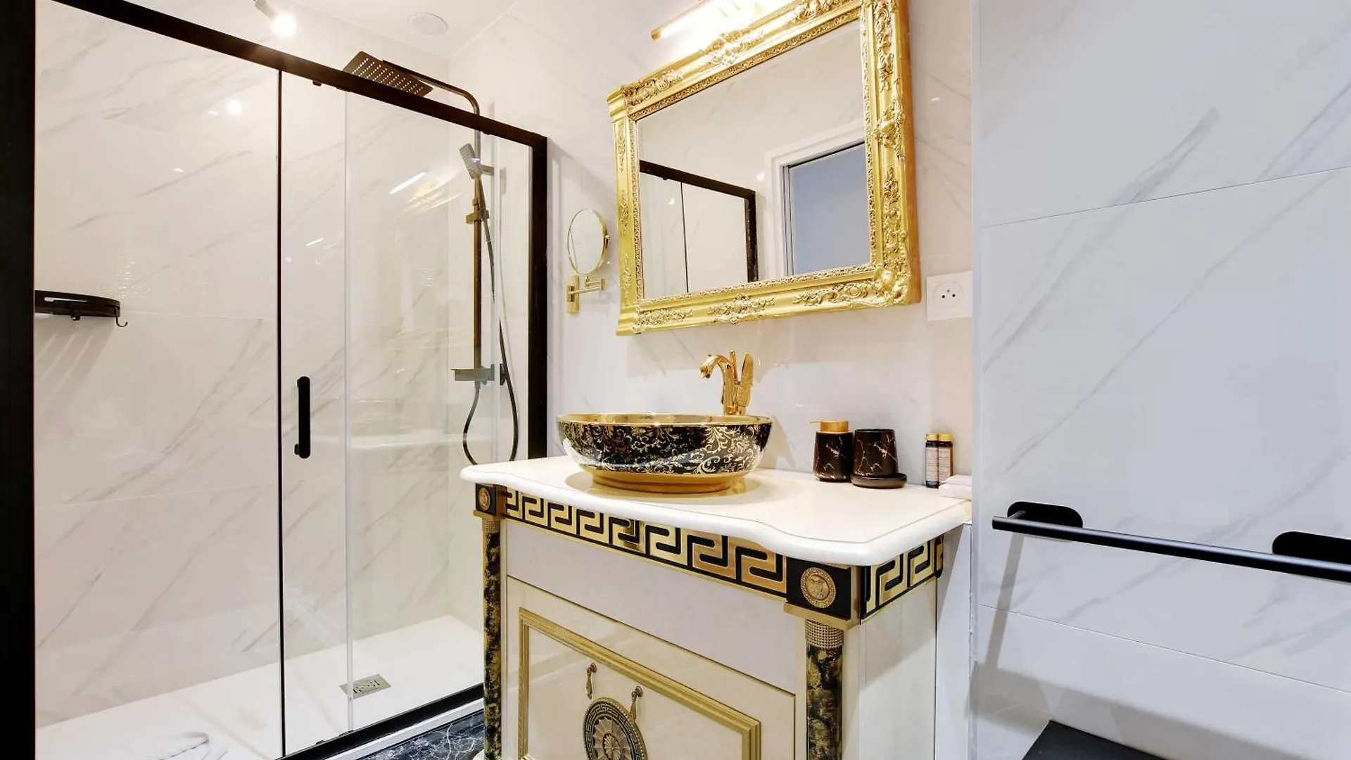 Luxurious Flat - 4Bd8P - Arc De Triomphe Apartment Paris